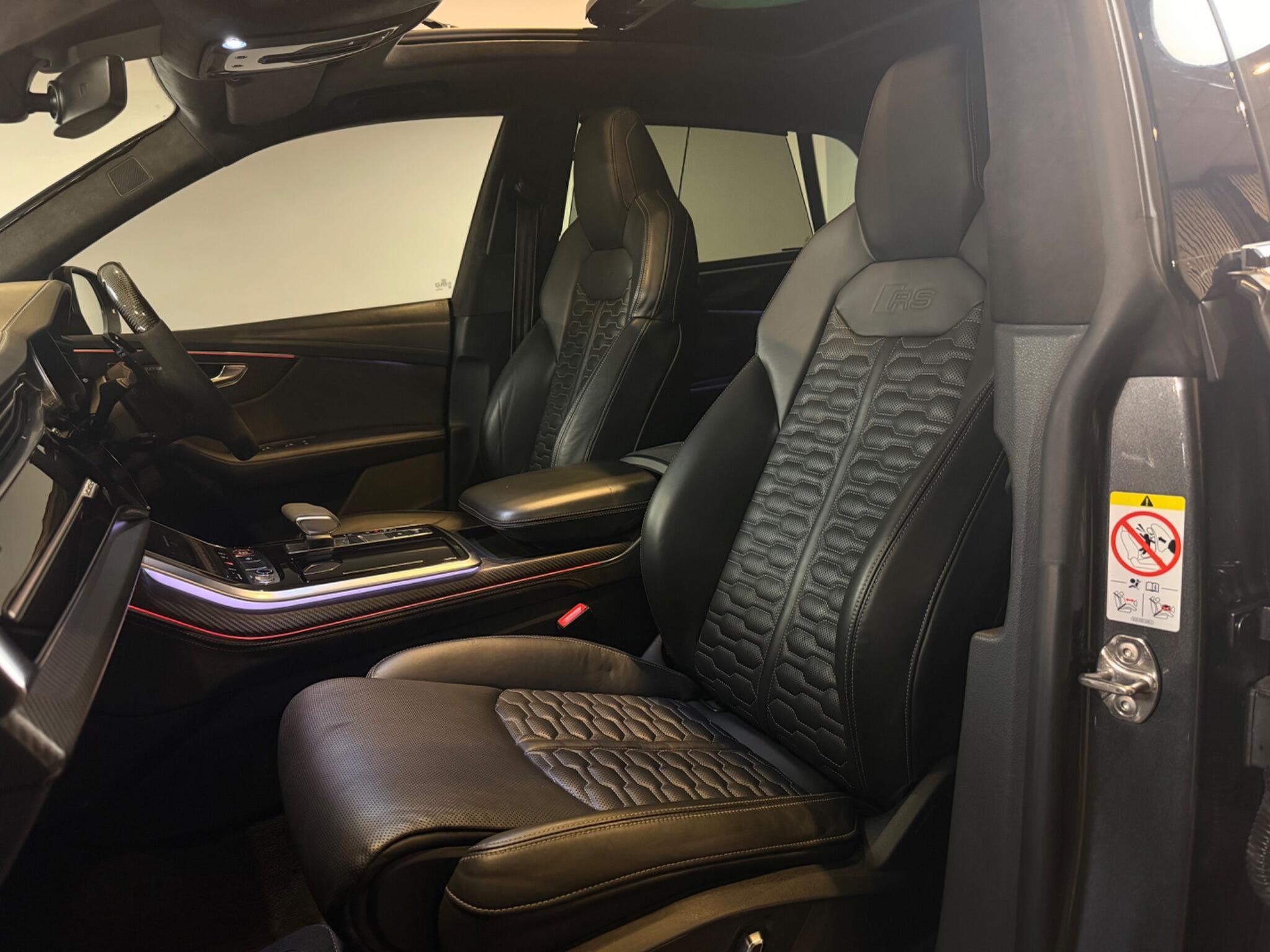 Audi RSQ8